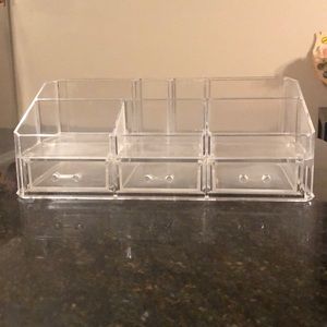 Clear acrylic Make up Organizer